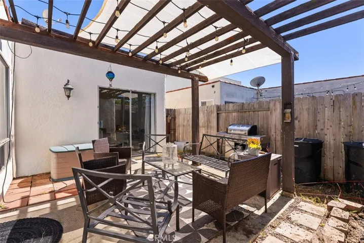 UNIT B- 2 Bedrooms 2 baths laundry and attached 2 car garage.