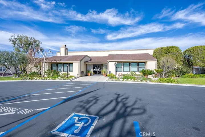 The Club House is huge with a library, workout room, billiards room and a huge multipurpose room and kitchen!
Check out the pool area!