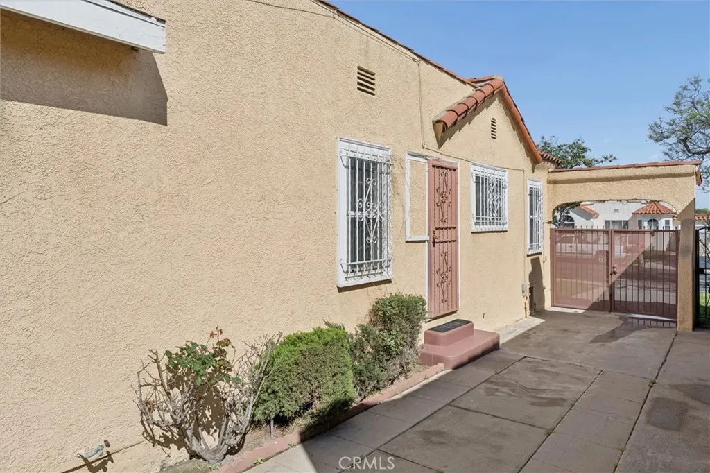 Driveway side view