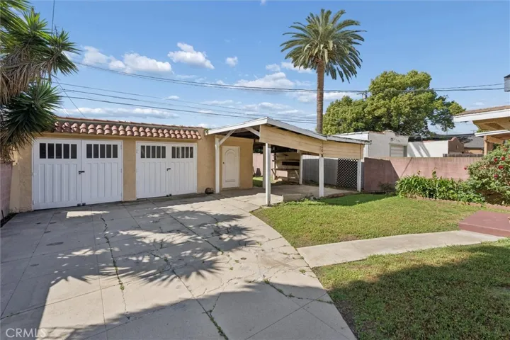 Backyard Garage view