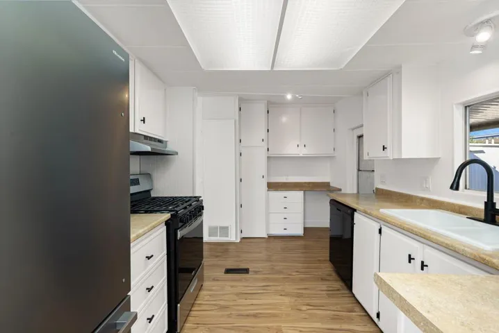 17-web-or-mls-FMViaValverde_OPMG_1225_01