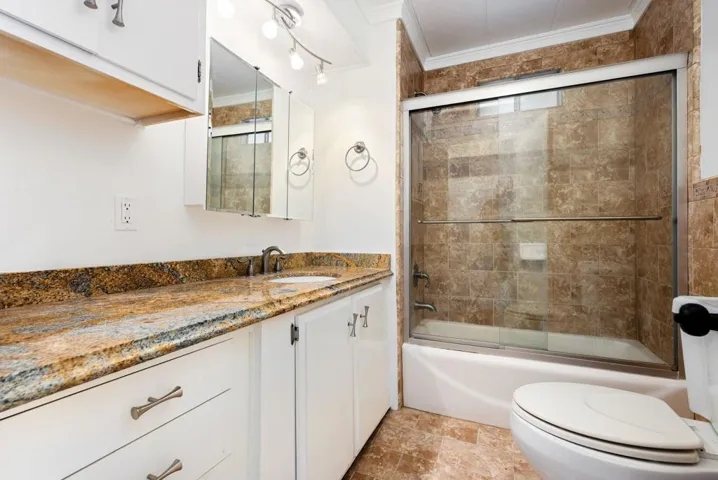 28-web-or-mls-FMViaValverde_OPMG_1225_02