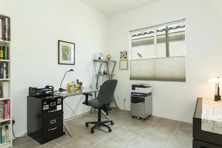 Middle Bedroom