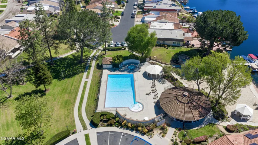 2579 Lakewood Pl  -  HsHProd-7