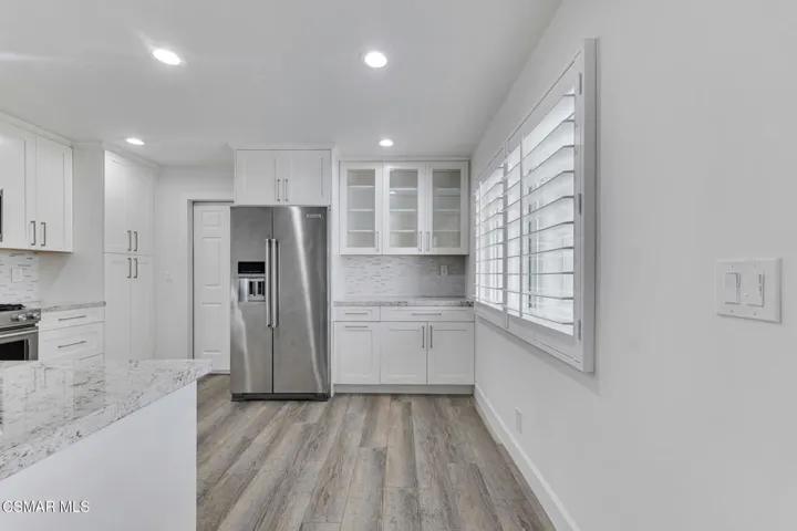 2579 Lakewood Pl  -  HsHProd-15