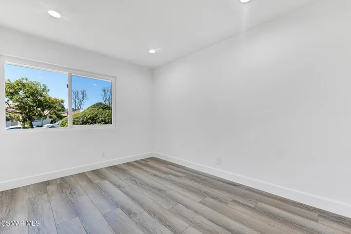 2579 Lakewood Pl  -  HsHProd-24