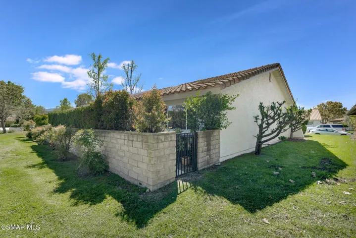 2579 Lakewood Pl  -  HsHProd-36