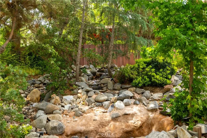 GORGEOUS WATERFALL FEATURE
