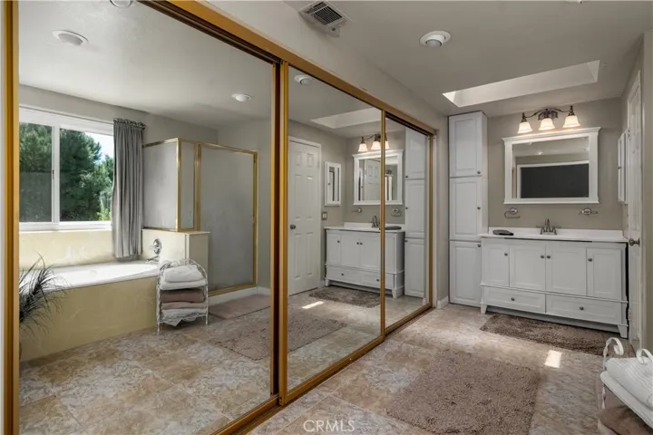 1 OF 2 CLOSETS IN PRIMARY
