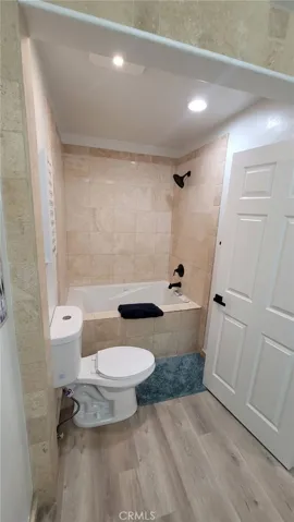Master Jacuzzi Tub