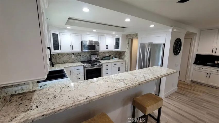 Kitchen pic 2