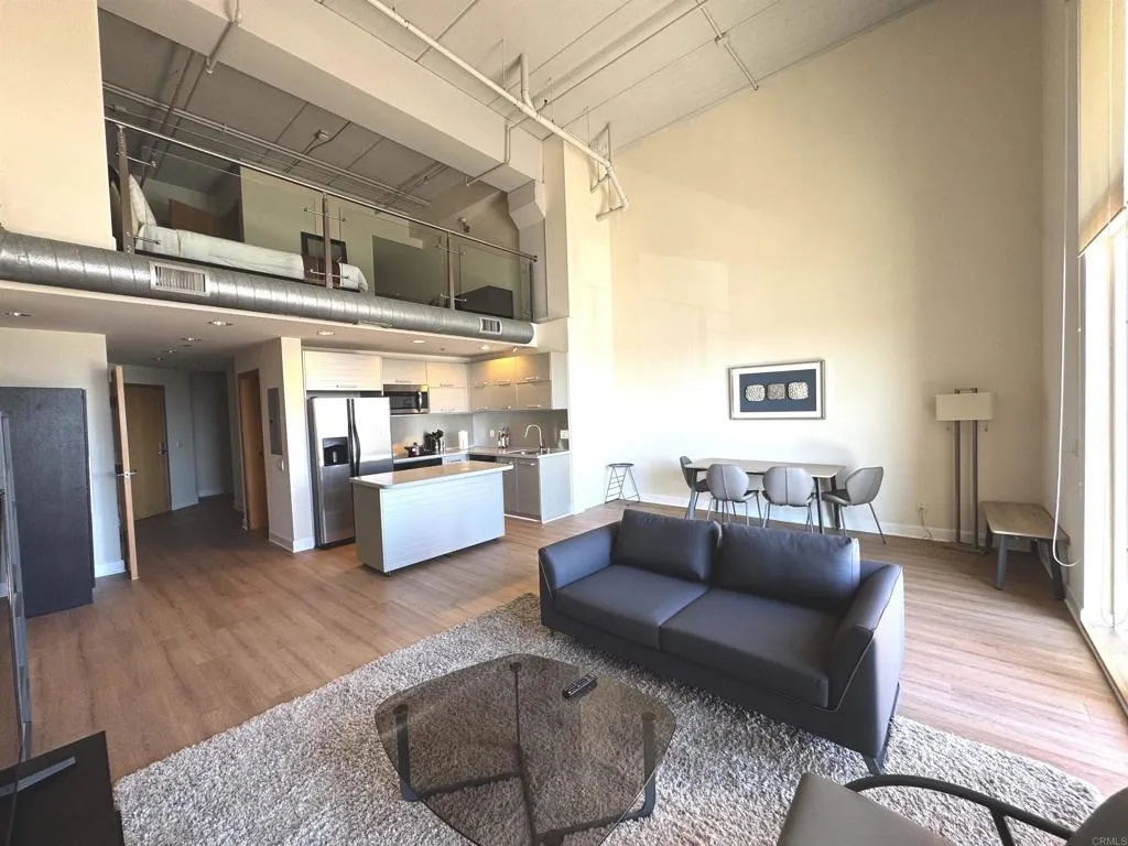 550 Seagaze Drive 23, Oceanside, California 92054 — photo 5