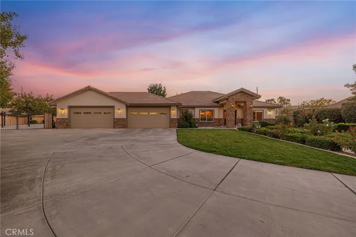 Excellent curb appeal. Spacious driveway and RV Access