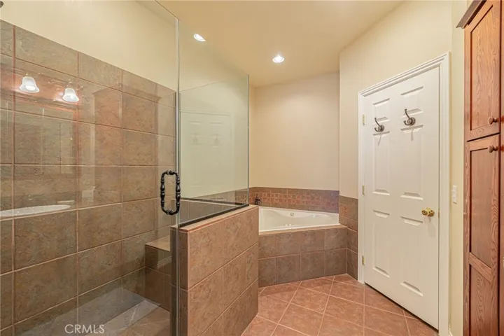 Guest house - Primary Bathroom