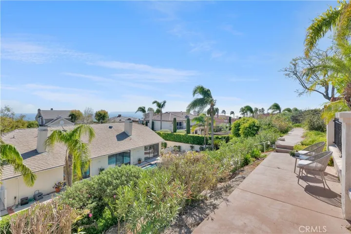 Peek-a-boo Ocean Views