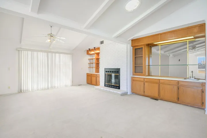 74631-mexicali-rose-thousand-palms-ca-us