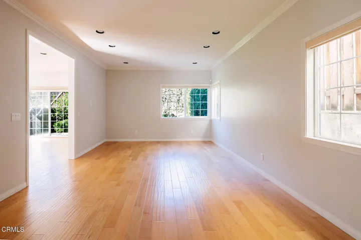 018DAMORE_2409OliveAve