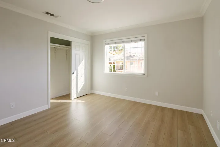 057DAMORE_2409OliveAve