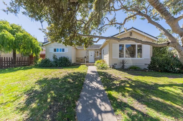 665 Hillcrest Avenue, Pacific Grove, California 93950