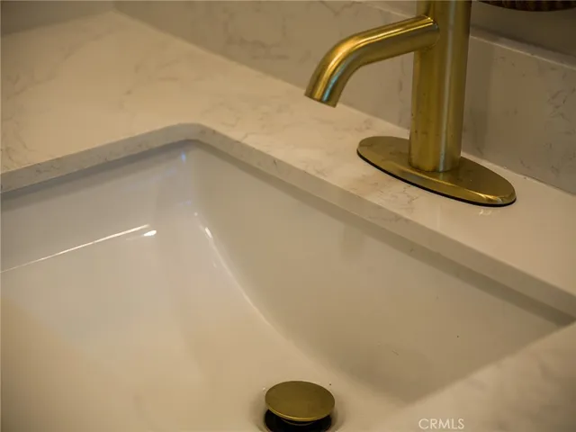 Master restroom details
