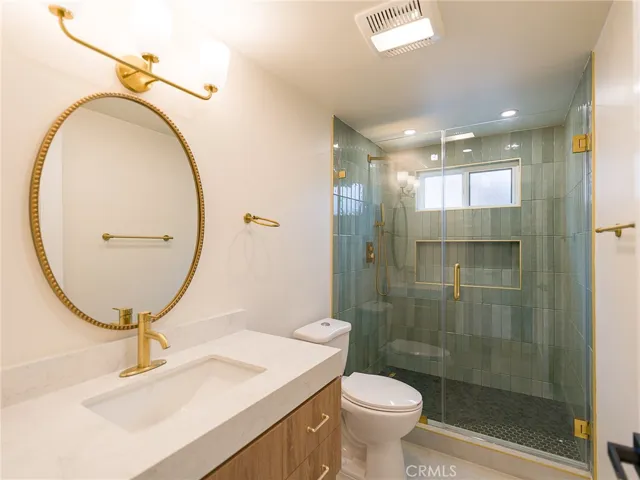 Master restroom