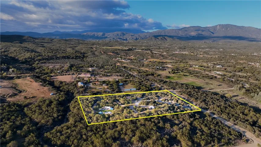 Lot lines are approximate