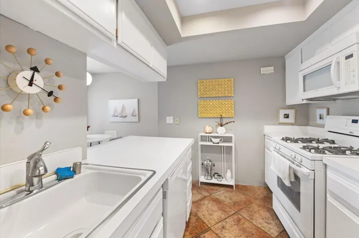 1490 s camino real 206 mls pic 15