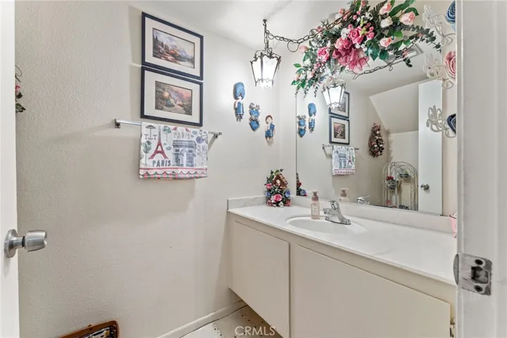 Half bath downstairs