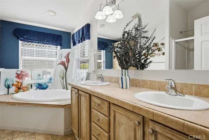 43555 Highway 41 A15, Oakhurst, California 93644
