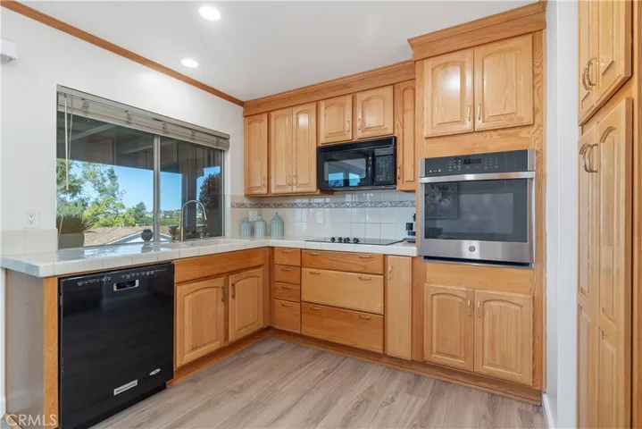 Brand new oven and cooktop