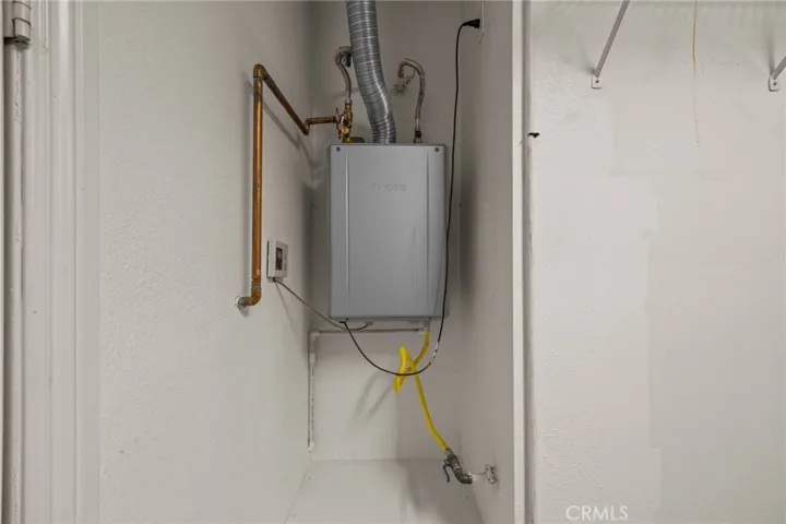 Tankless water heater