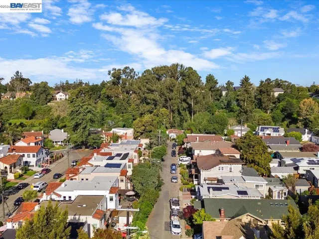2550 Pleasant St, Oakland, California 94602