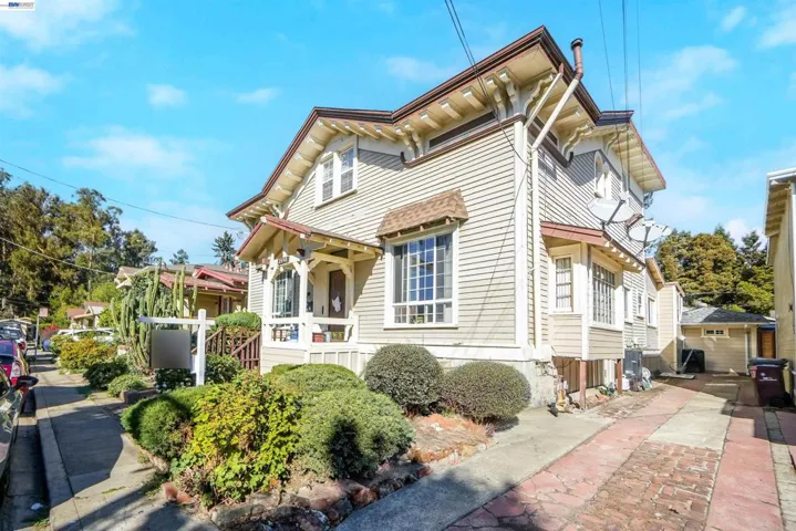 2550 Pleasant St, Oakland, California 94602