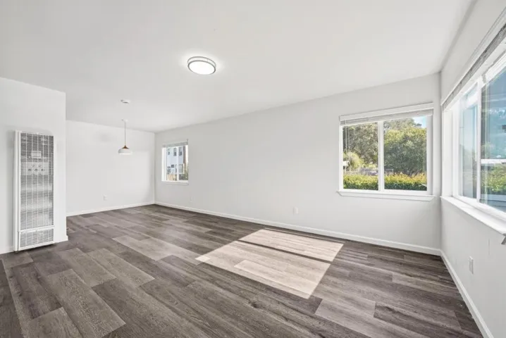 7876 Bancroft Avenue, Oakland, California 94605
