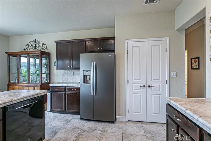 387 Penelope Lane, Santa Maria, California 93455
