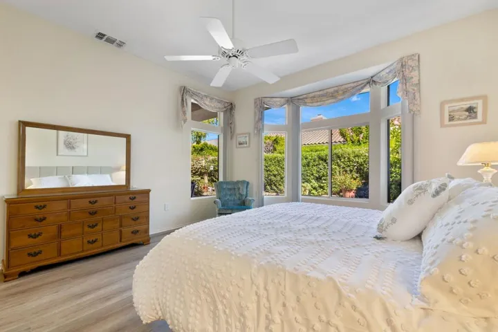 12-web-or-mls-2H8A3569