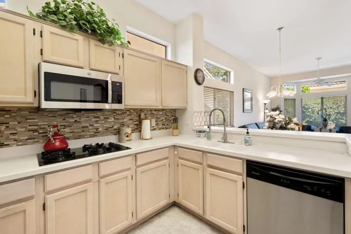 33-web-or-mls-2H8A3675