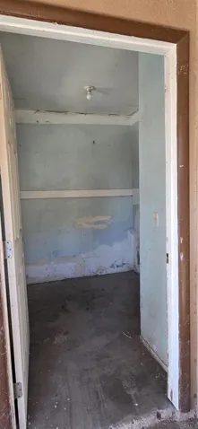 Exterior Laundry Room- with hook-ups