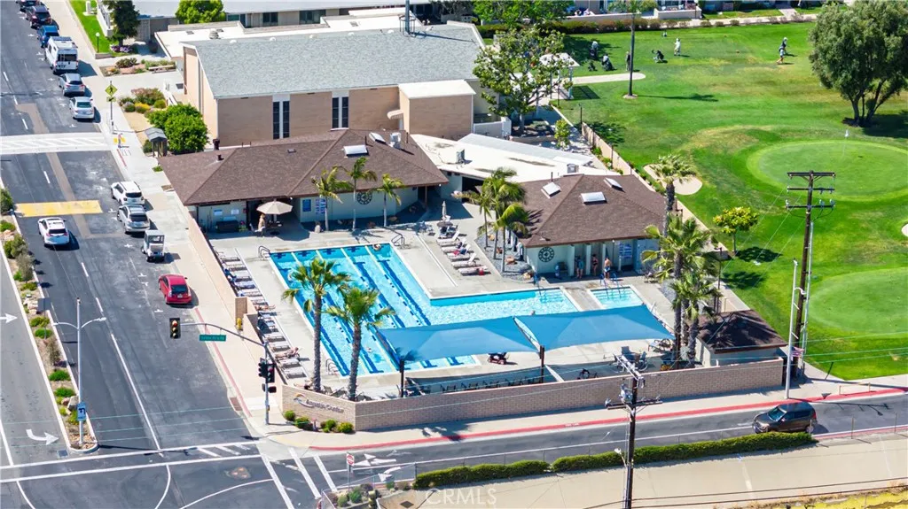 Overhead of Leisure World