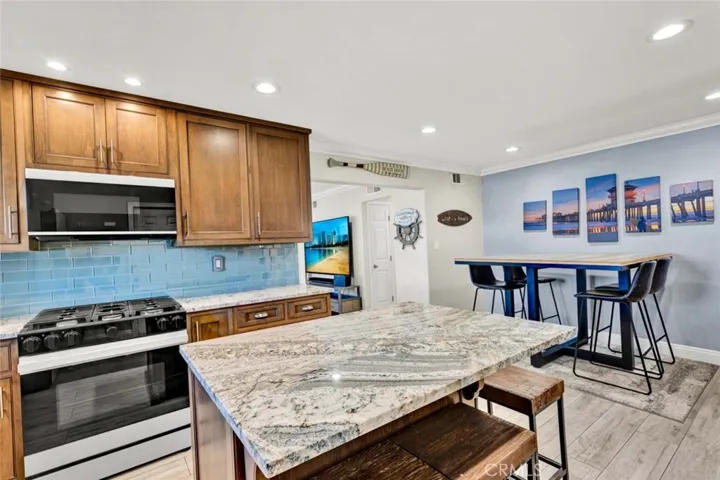 Counter tops are unique and beautiful natural stone quartzite
