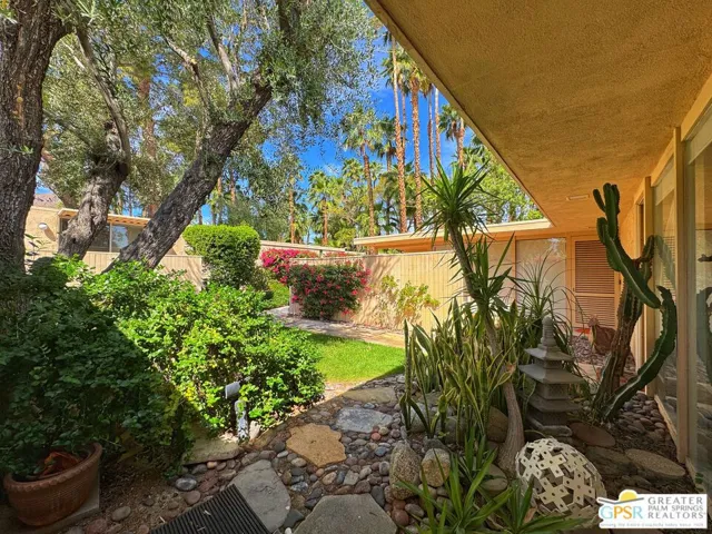 360 Cabrillo Road 220, Palm Springs, California 92262