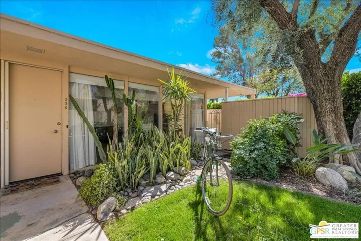 360 Cabrillo Road 220, Palm Springs, California 92262