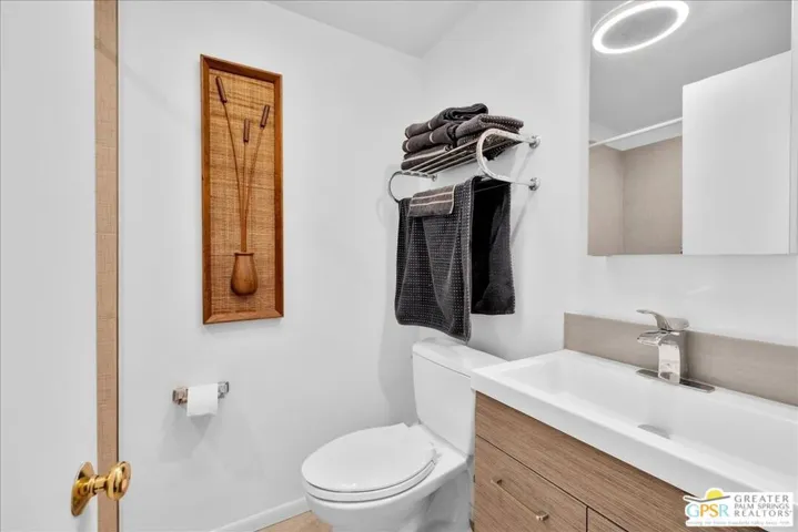 360 Cabrillo Road 220, Palm Springs, California 92262