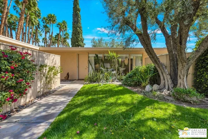 360 Cabrillo Road 220, Palm Springs, California 92262