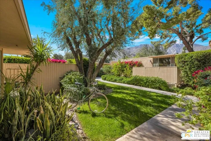 360 Cabrillo Road 220, Palm Springs, California 92262