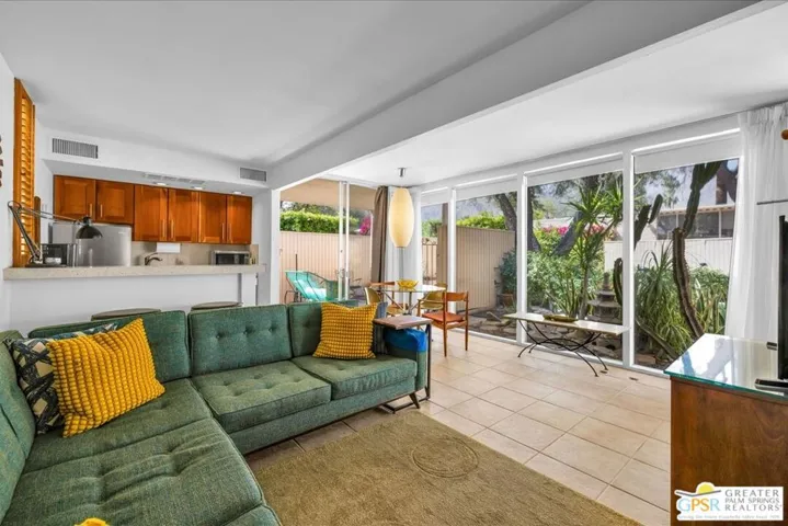 360 Cabrillo Road 220, Palm Springs, California 92262