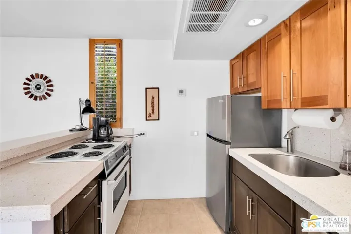 360 Cabrillo Road 220, Palm Springs, California 92262