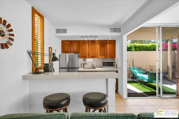 360 Cabrillo Road 220, Palm Springs, California 92262