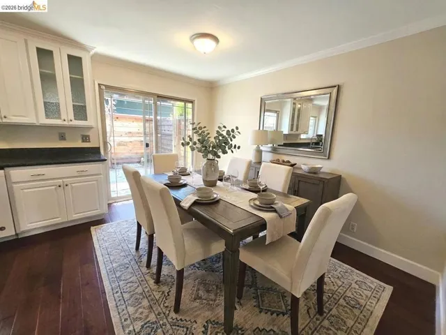 Dining Room - Virtual Staging