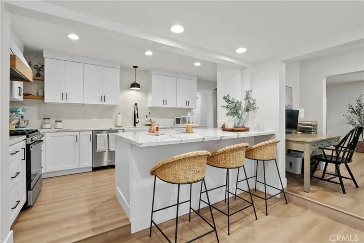 2154 Lees, Long Beach, California 90815